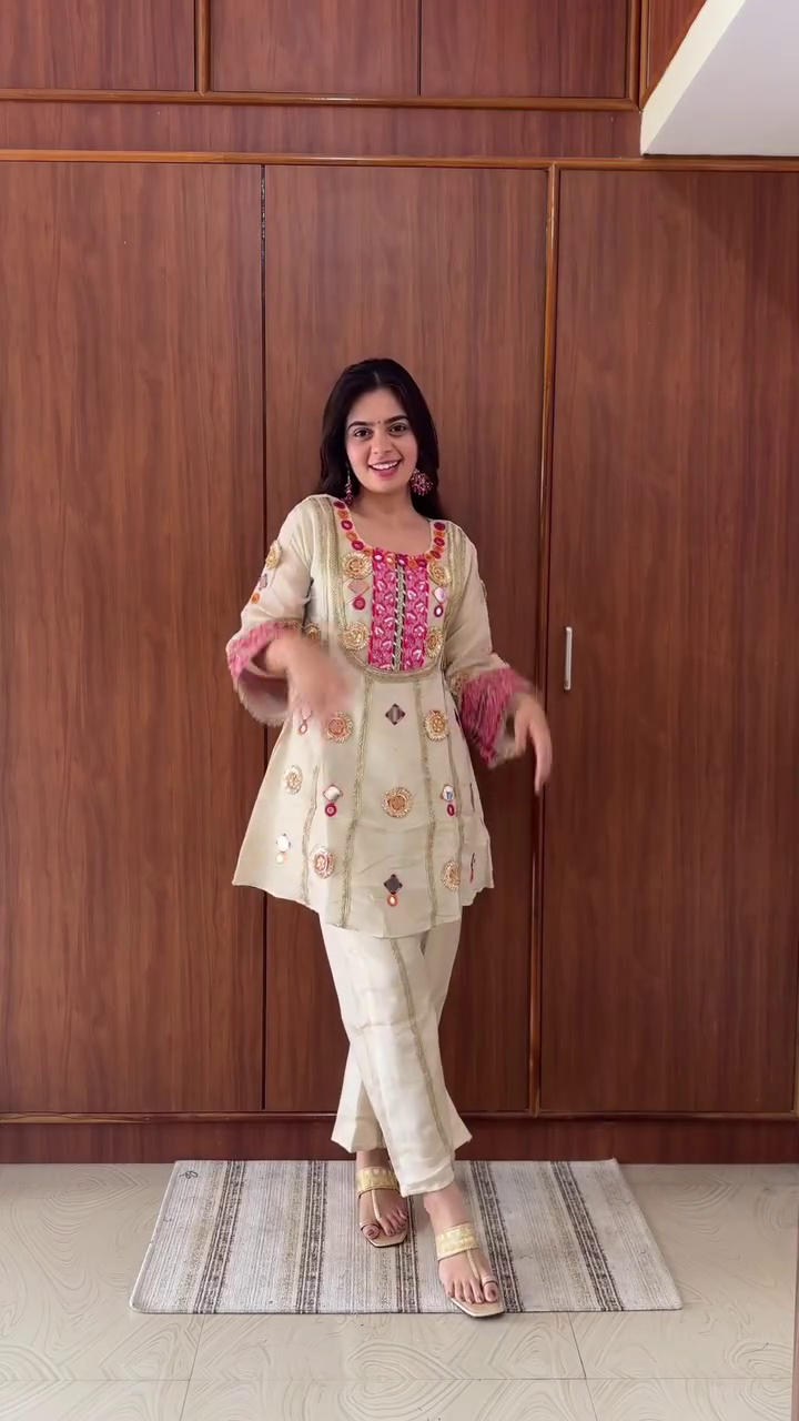 PREMIUM TISSUE SILK GOTTA CO-ORD WITH POTLI - Image 13