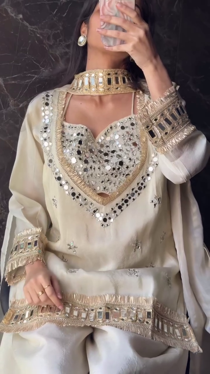 Elegant Champagne Gold Chinon Silk Co-Ord Set for Festive - Image 3