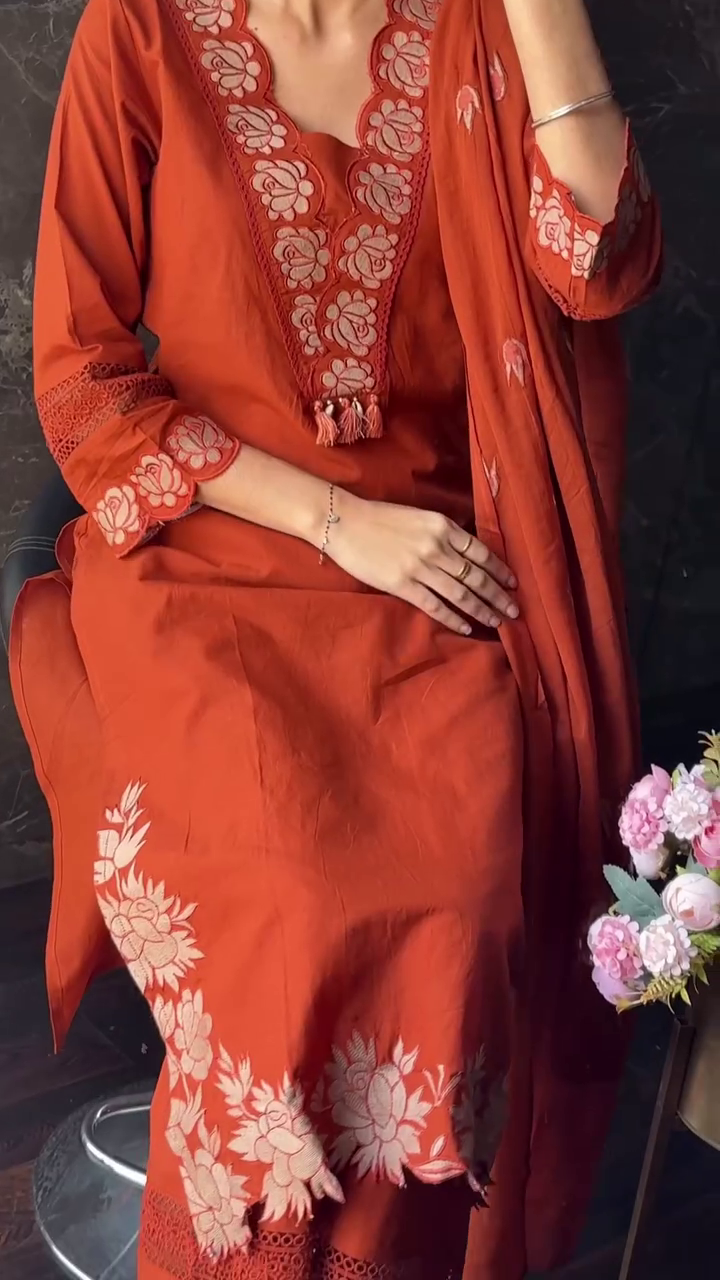 Women Ethnic Motifs Printed Kurta with Trousers & Dupatta - Image 7